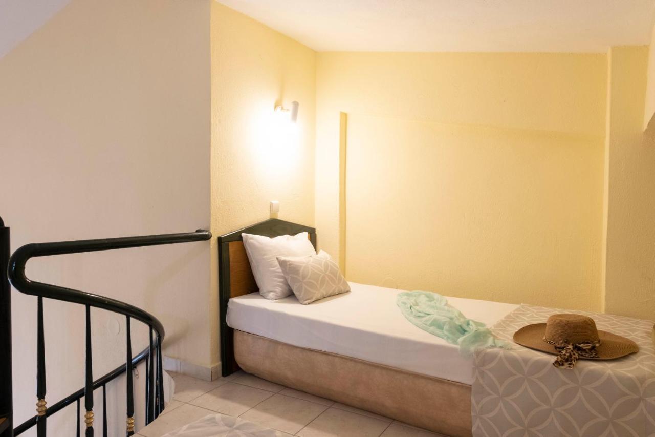 Aristides Hotel Fourka Zewnętrze zdjęcie
